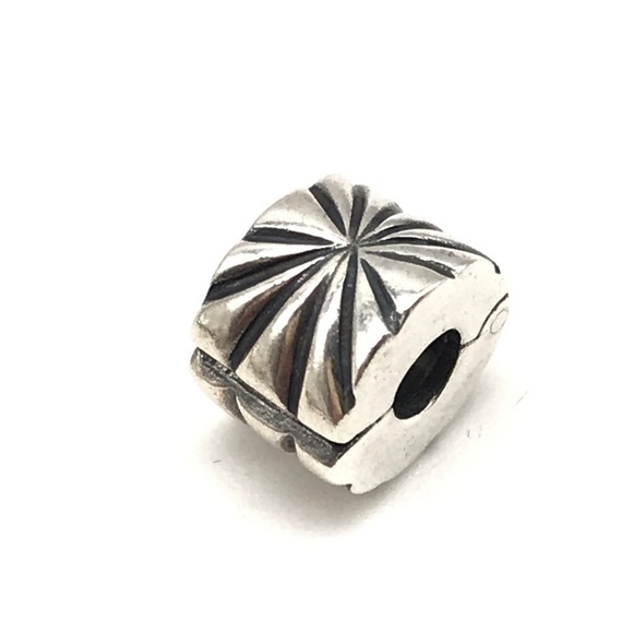 Pandora Star Flower Design Sunburst Clip Charm - Picture 1 of 4
